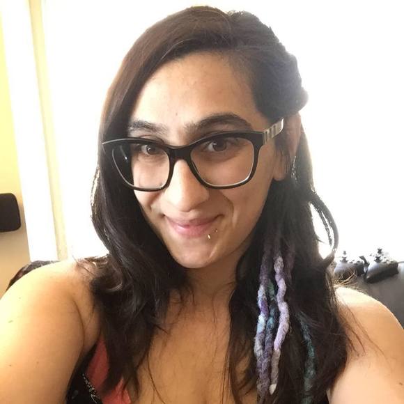 Meet your Posher, Diana - Picture 1 of 1